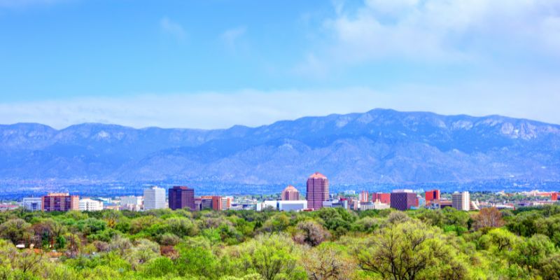 Skyline view of Albuquerque, New Mexico in the daytime